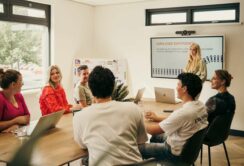 Nine Plus People 28 08 25 60 1